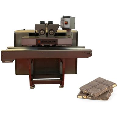 satın al Çok Renkli Çikolata Kalıplama Makinesi 100kg/H online manufacture