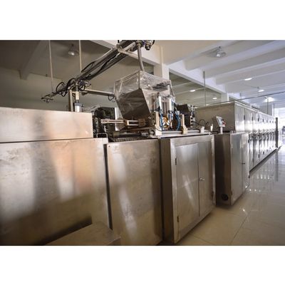 380 pcs Otomatik 100kg/h Çikolata Kalıplama Makinesi